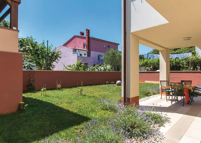 Garden With Terrace And Grill 公寓 普拉